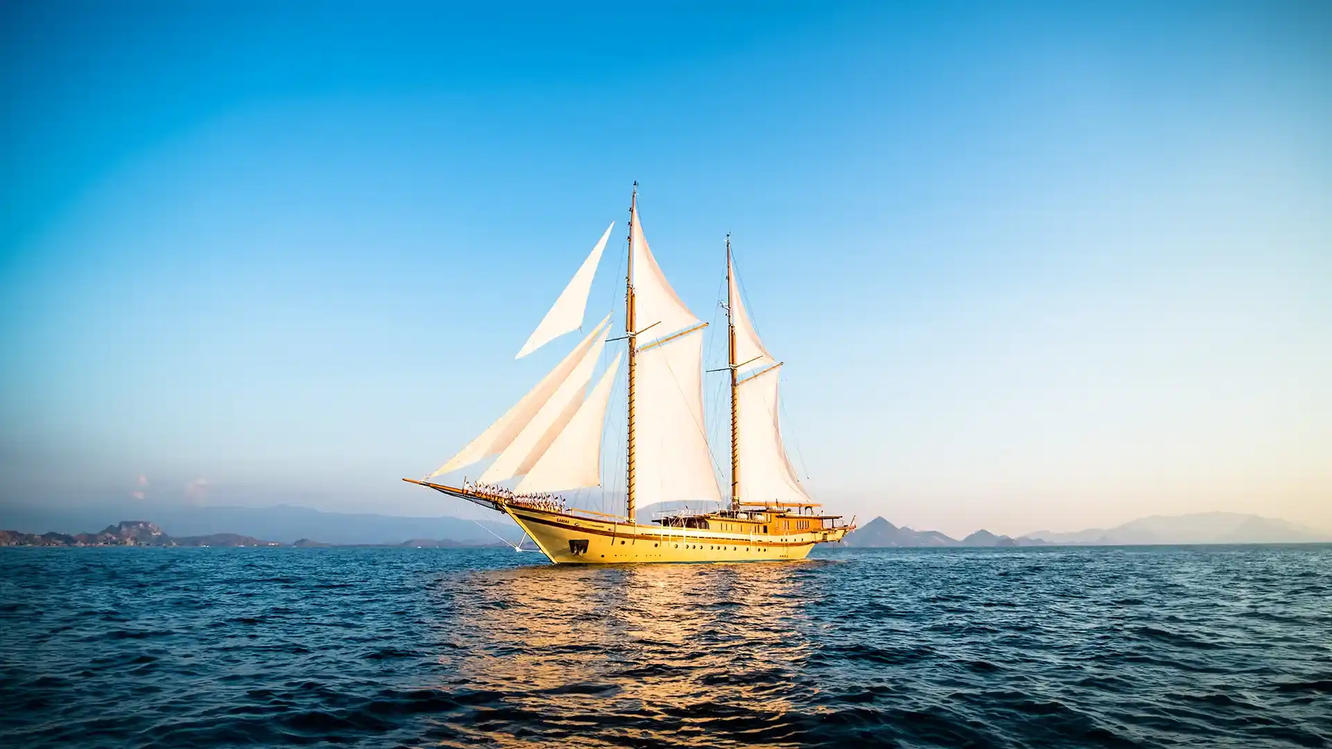 Raja Ampat 14-Day Luxury Expedition 2026 — Complete North to South Itinerary
