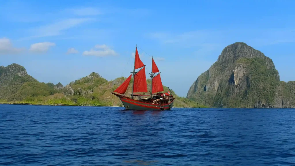 Choosing a Luxury Phinisi Charter: Komodo Luxury Compared
